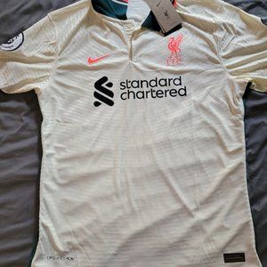 21 - 22 Liverpool Away Jersey